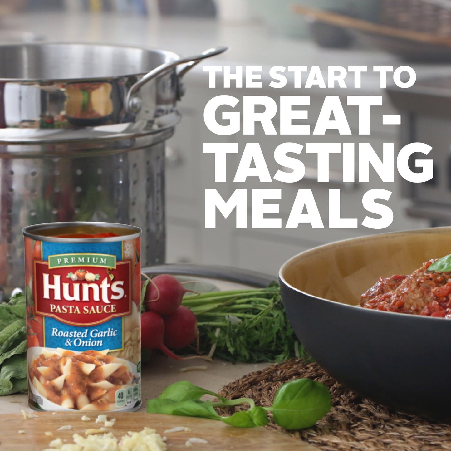 Hunt's Roasted Garlic & Onion Pasta Sauce, 100% Natural Tomato Sauce, Spaghetti Sauce, 24 oz Can