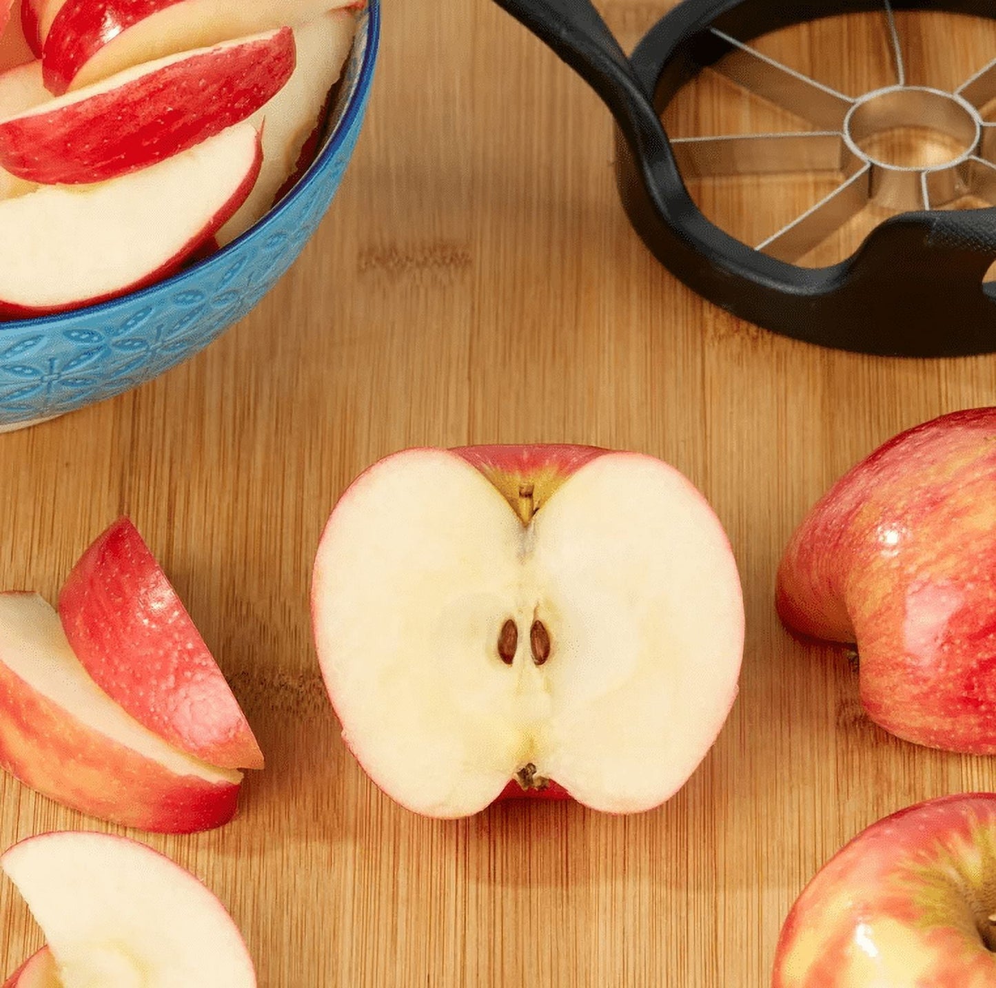 Fresh Honeycrisp Apple, Each