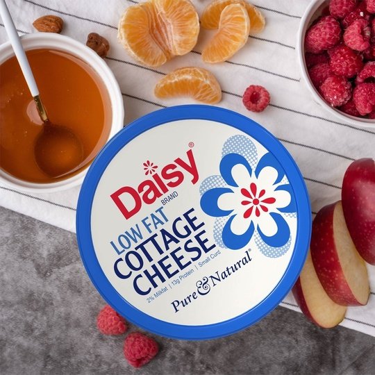 Daisy Pure and Natural Low Fat Cottage Cheese, 2% Milkfat, 16 oz (1 lb) Tub (Refrigerated) - 13g of Protein per serving