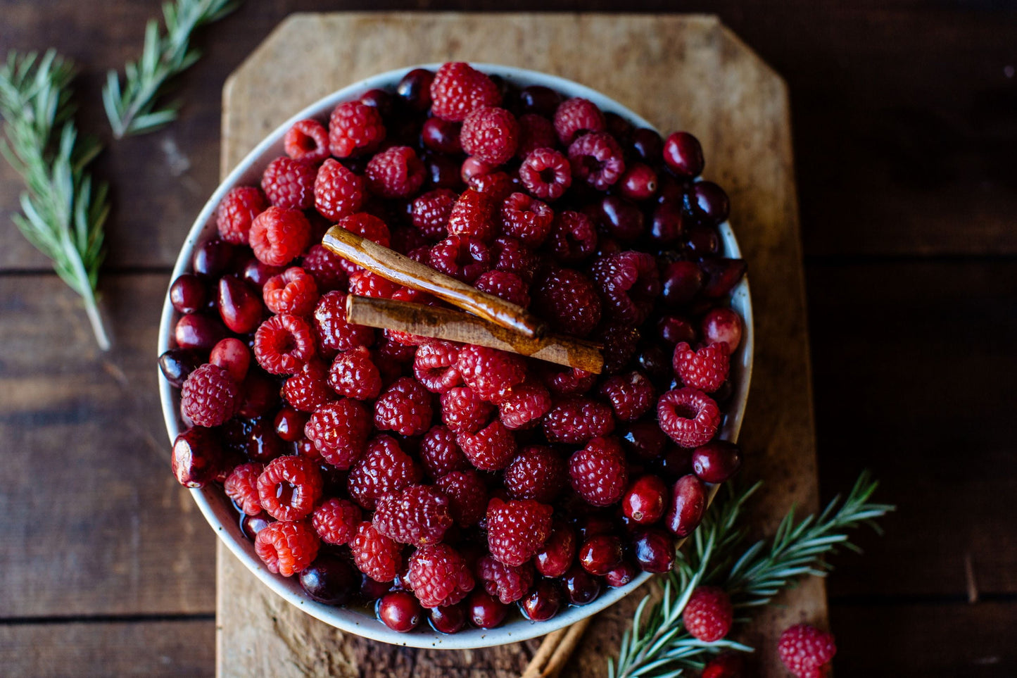 Fresh Raspberries, 12 oz Container