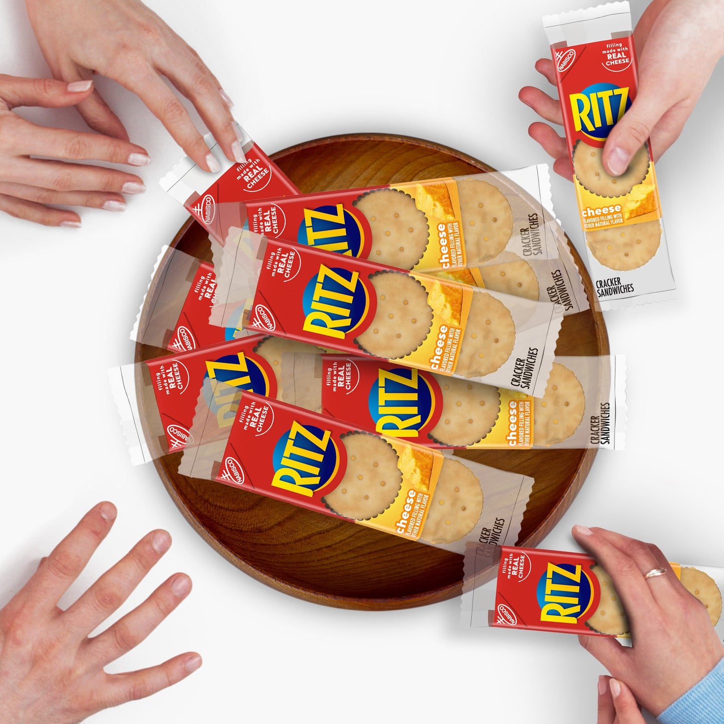 RITZ Cheese Sandwich Crackers, Family Size, 16 Snack Packs (6 Crackers Per Pack)